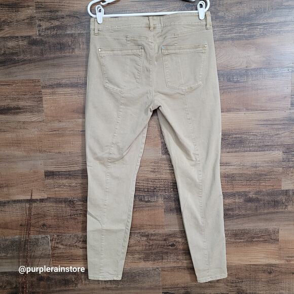 WHBM Jeans 12 Moto Skinny Mid Rise Zip Cargo Pockets Beige Tan Stretch Denim - Picture 2 of 10